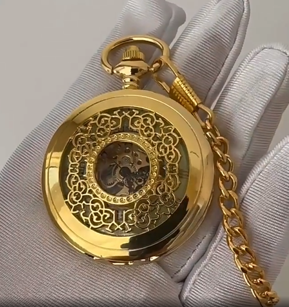 Antique golden watch keychain - Antiker hohler goldener manueller Taschenuhren